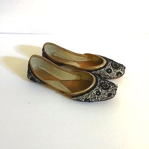 Beaded Punjabi flats